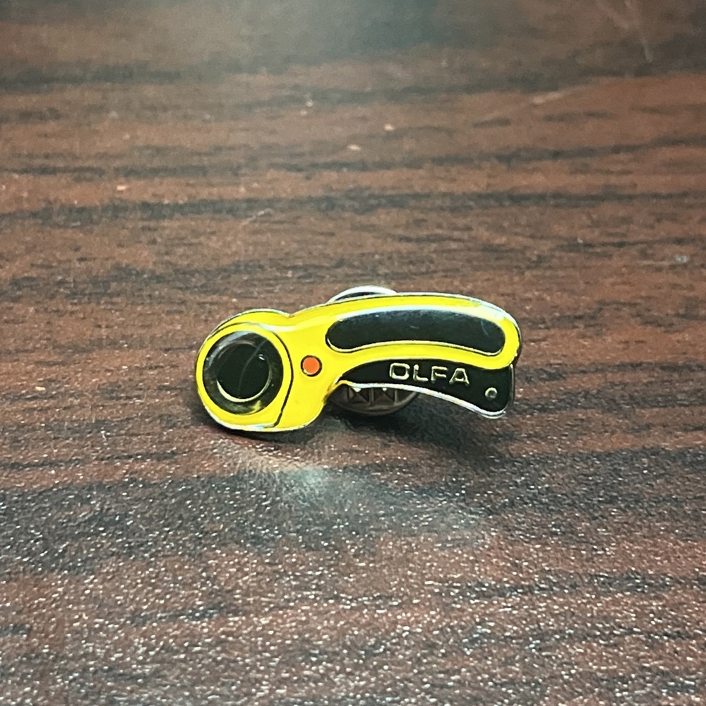 OLFA Rotary Cutter Hand Tool‎ Japanese Lapel Hat Pin